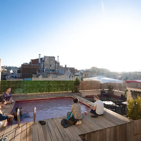 耶巴塞罗那旅舍