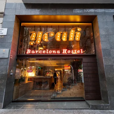 旅馆 耶巴塞罗那旅舍 *