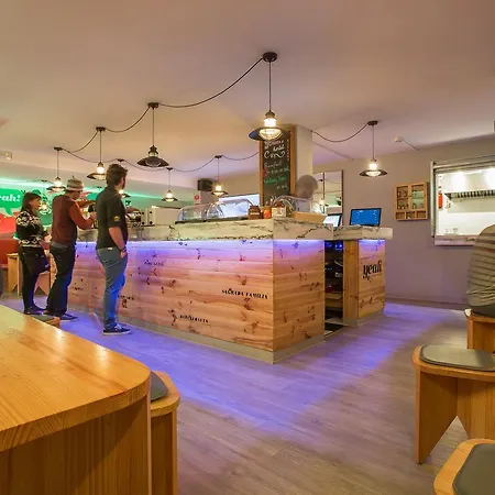 旅馆 耶巴塞罗那旅舍 *