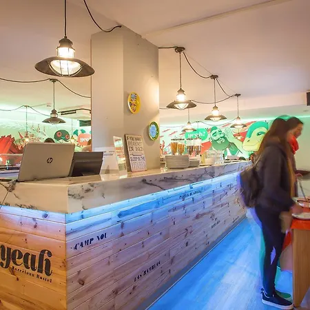 耶巴塞罗那旅舍