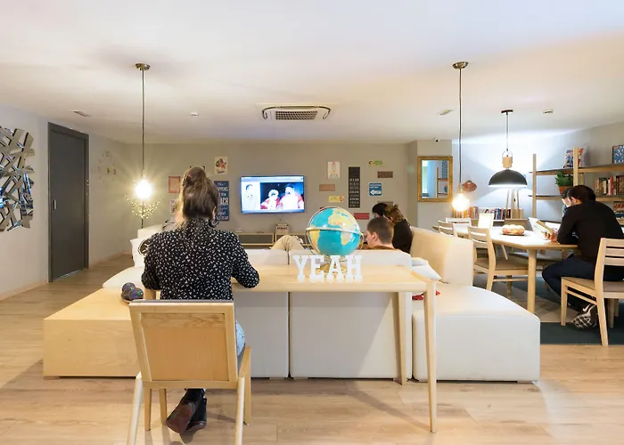 イェアー ホステル