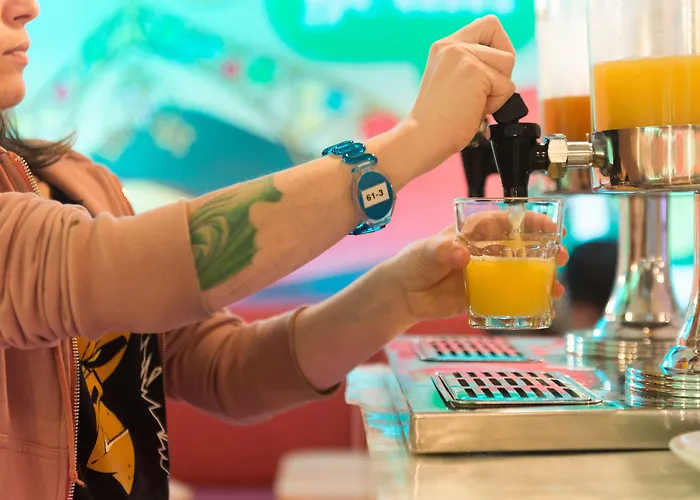 イェアー ホステル *