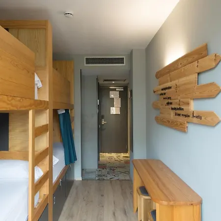 Hostel Yeah